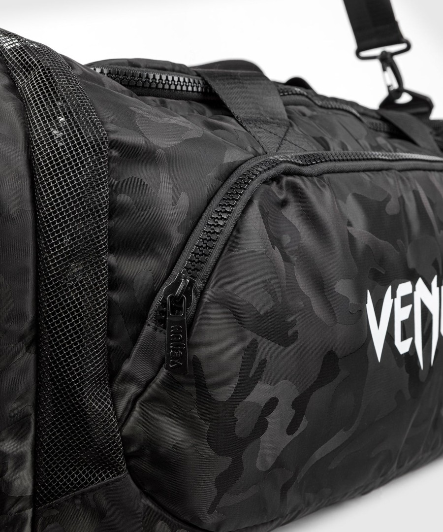 venum トレーナー ライト スポーツバッグ - ブラックダークカモ