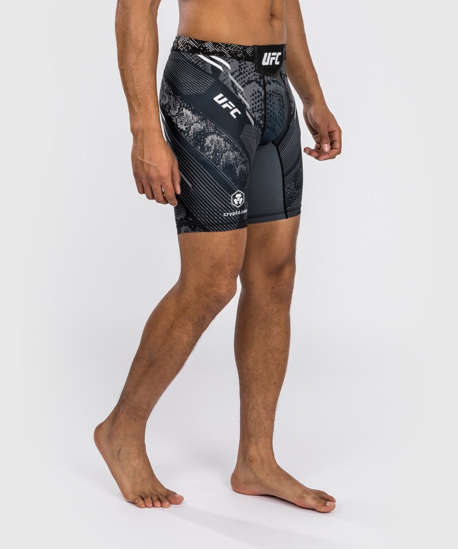 ufc adrenaline by venum authentic fight night メンズ vale tudo ショートパンツ - ブラック