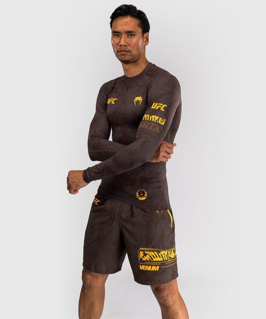 ufc fusion by venum fight week メンズ パフォーマンス ロングスリーブ ラッシュガード - アーセンブラウン