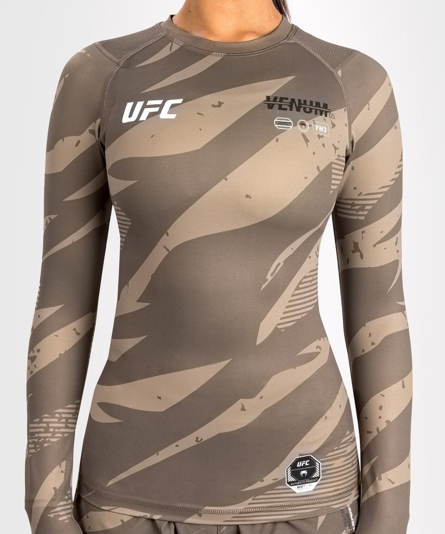 ufc adrenaline by venum fight week レディース パフォーマンス ロングスリーブ ラッシュガード - デザートカモ