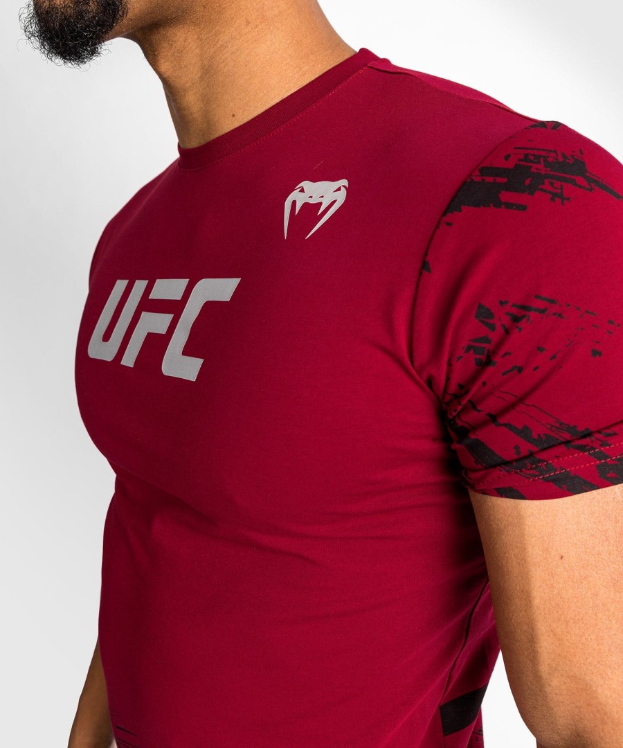 ufc venum オーセンティック ファイトウィーク メンズ 2.0 半袖tシャツ - レッド
