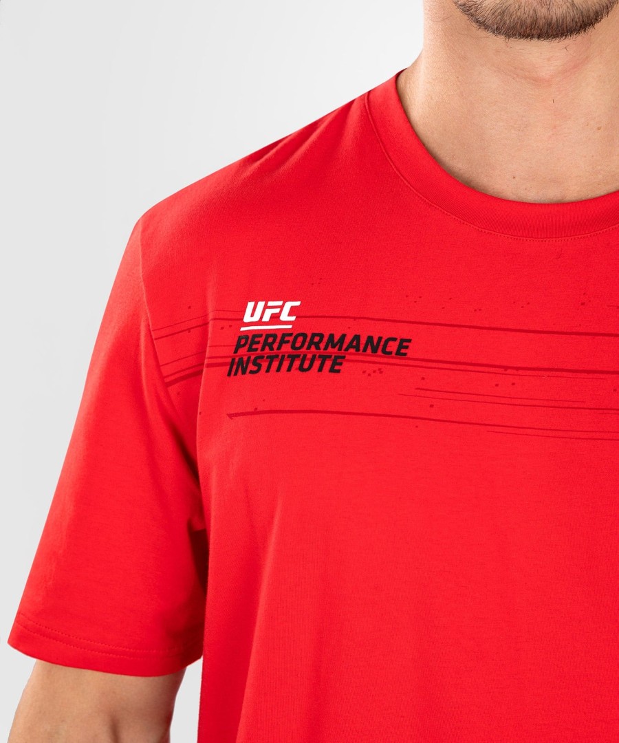 ufc venum パフォーマンス インスティテュート 2.0 メンズ tシャツ - レッド