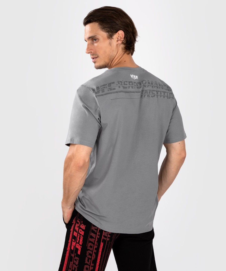 ufc venum performance institute 2.0 メンズ tシャツ - グレー