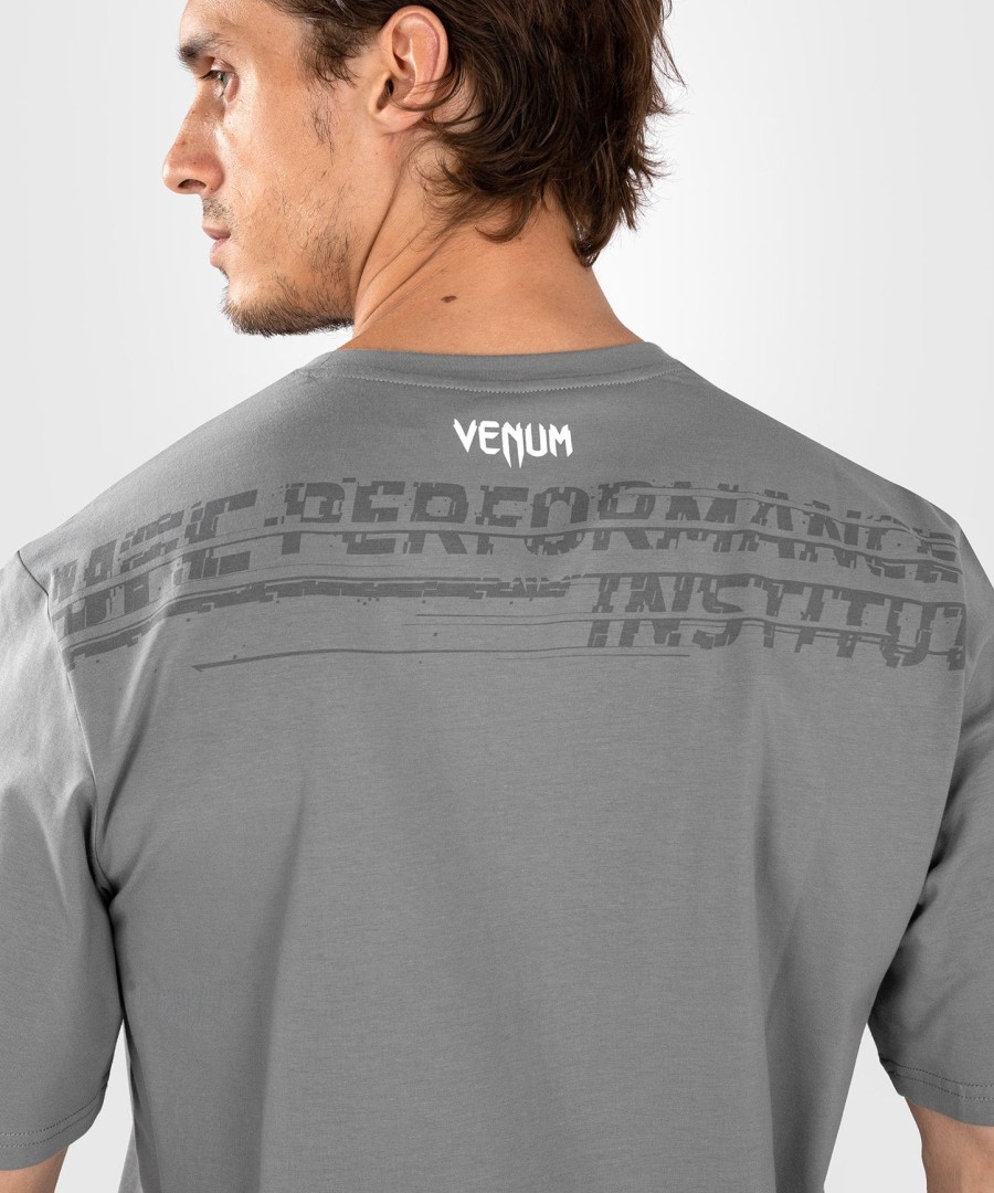ufc venum performance institute 2.0 メンズ tシャツ - グレー