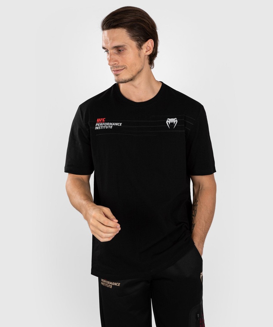 ufc venum performance institute 2.0 メンズ tシャツ - ブラックレッド