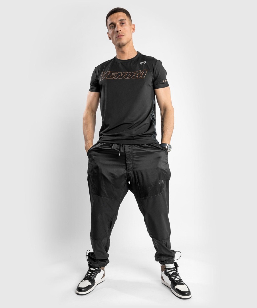 venum classic evo dry tech tシャツ - ブラックブロンズ