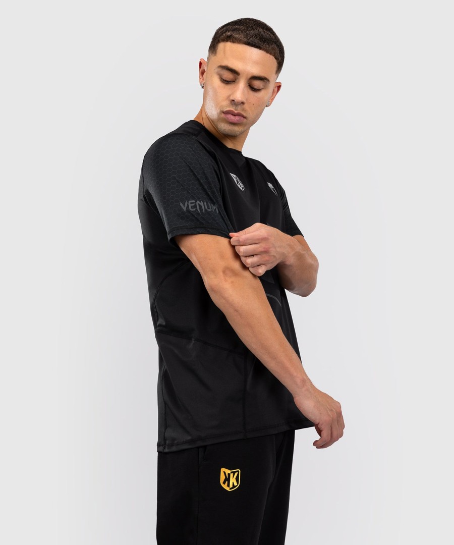 foot korner x venum ヘキサゴン mma tシャツ - ブラックシルバー
