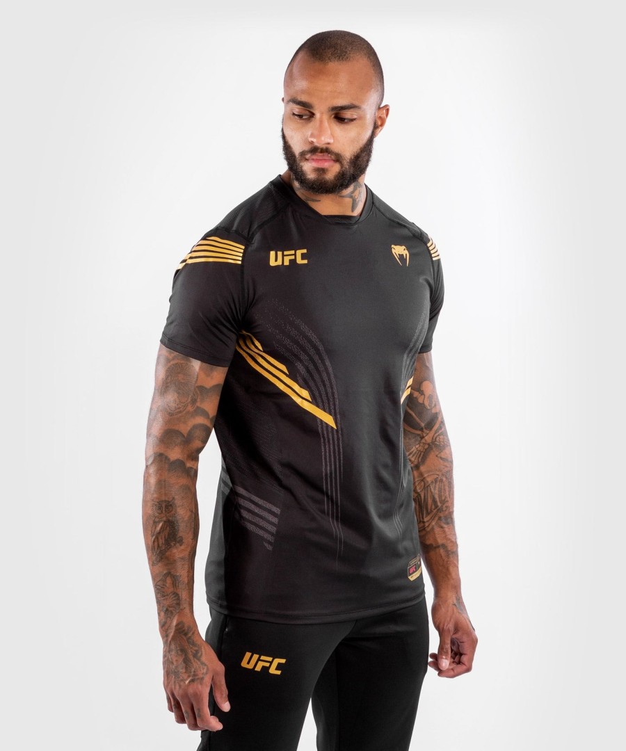 ufc venum オーセンティック ファイトナイト メンズ ウォークアウト ジャージ - チャンピオン