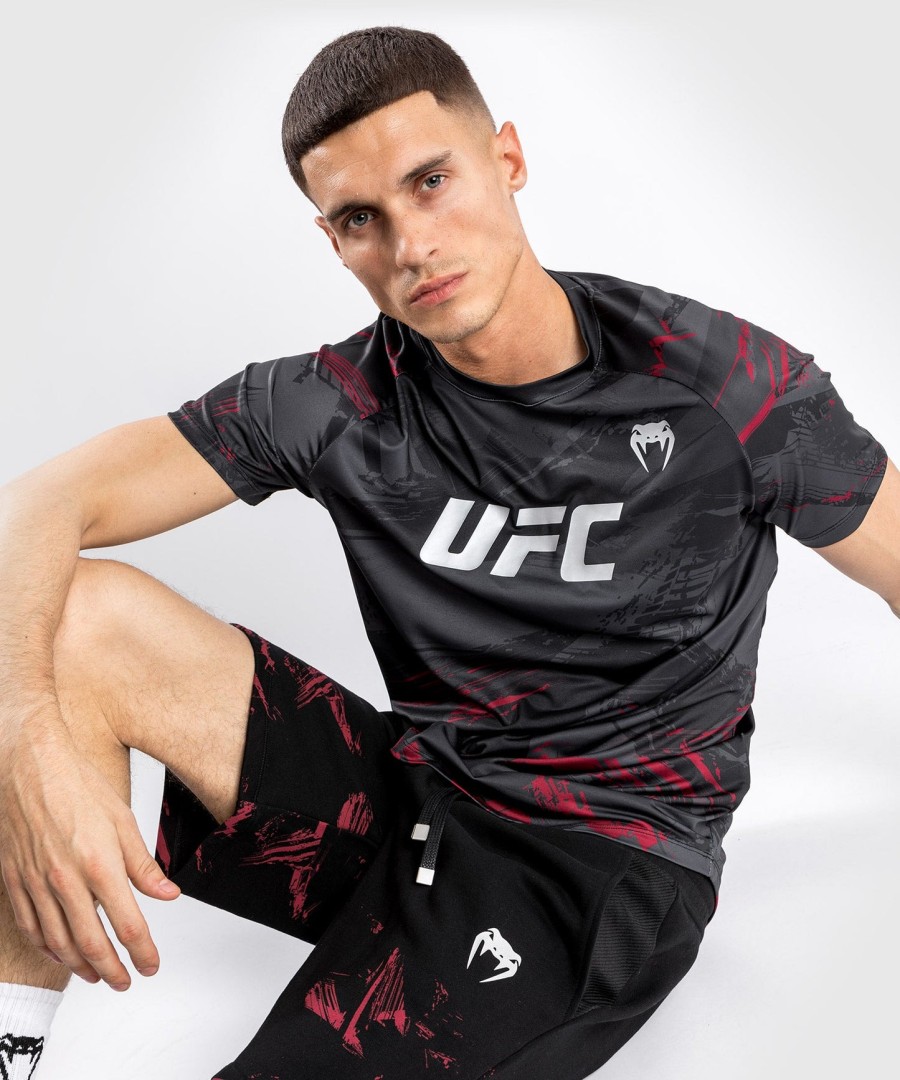 ufc venum authentic fight week 2.0 メンズ ドライテック tシャツ - ブラック