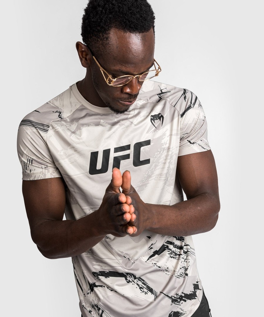 ufc venum authentic fight week 2.0 メンズ ドライテック tシャツ - サンド