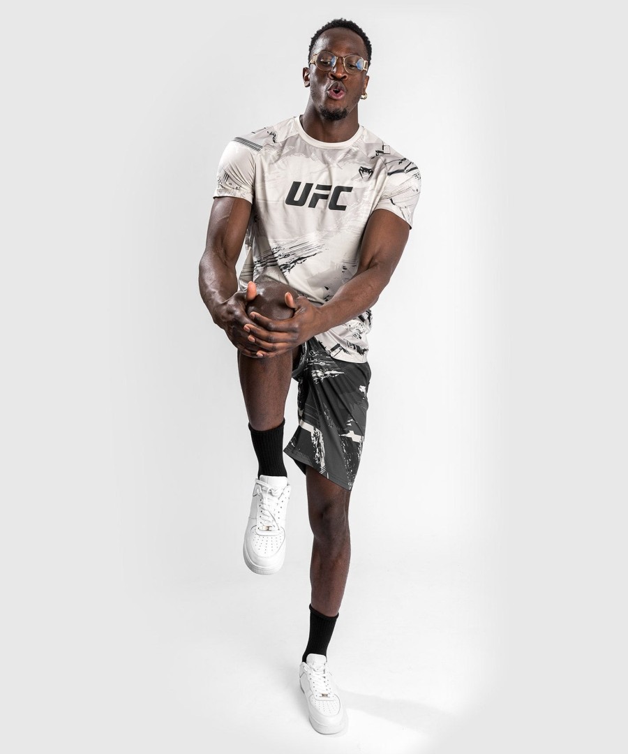 ufc venum authentic fight week 2.0 メンズ ドライテック tシャツ - サンド