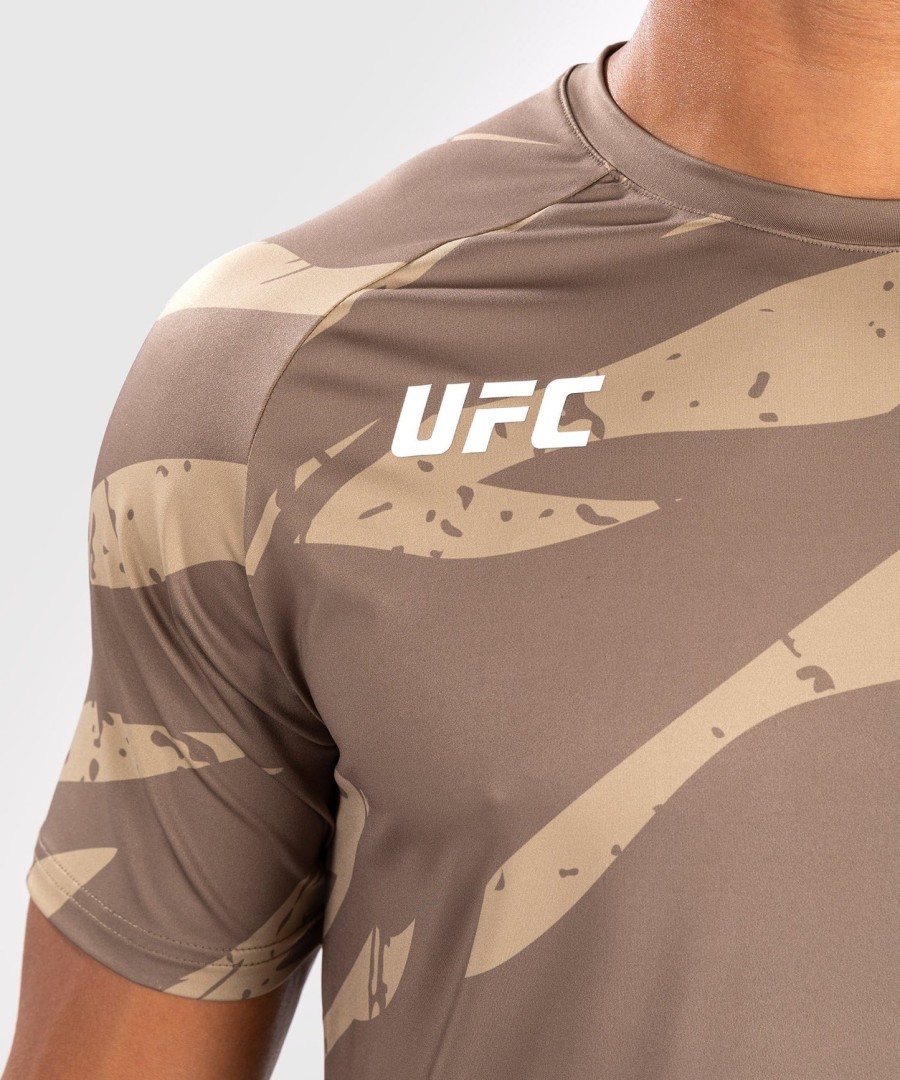 ufc adrenaline by venum メンズ ファイトウィーク ドライテック tシャツ - デザートカモ