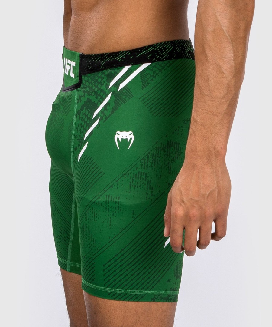 ufc adrenaline by venum authentic fight night メンズ vale tudo ショーツ - グリーン