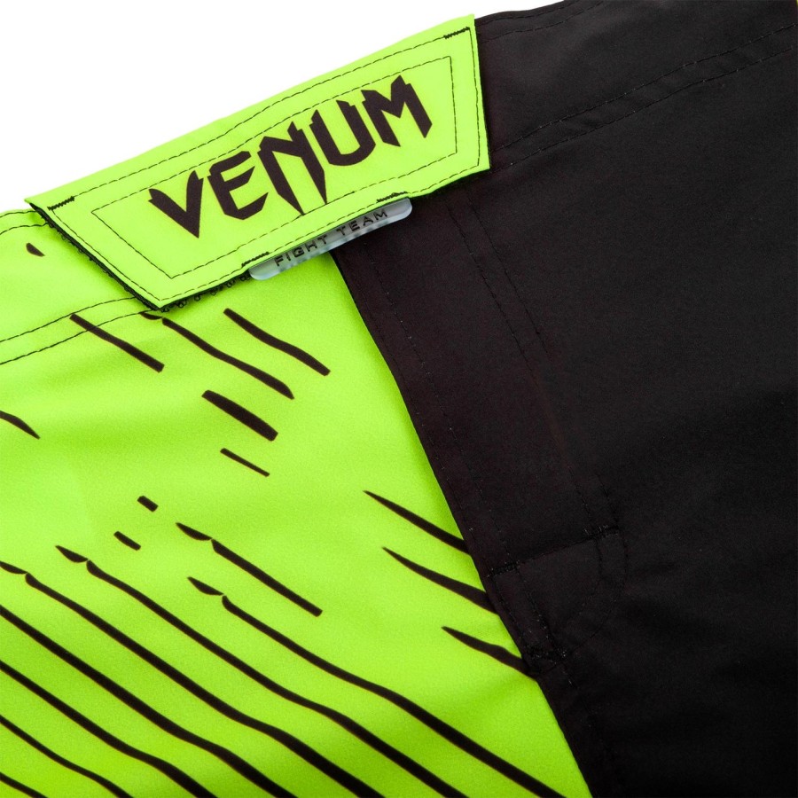 venum トレーニングキャンプ 2.0 ファイトショーツ - ブラックネオイエロー
