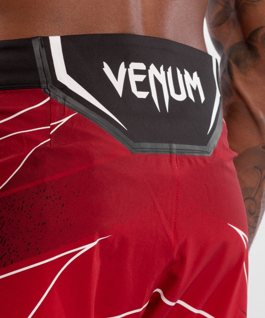 ufc venum オーセンティック ファイトナイト メンズ ショーツ - ショートフィット - レッド