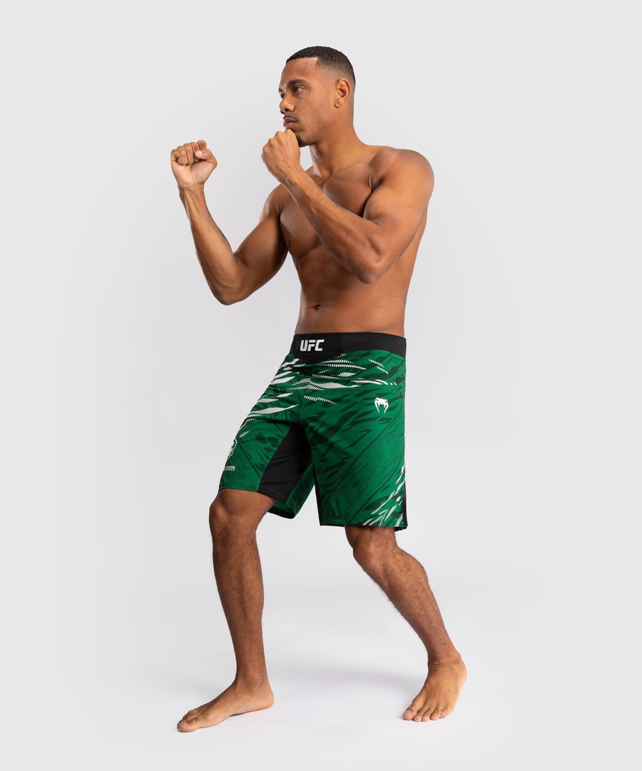 ufc fusion by venum オーセンティック ファイトナイト メンズ ファイトショーツ - ロングフィット - グリーン