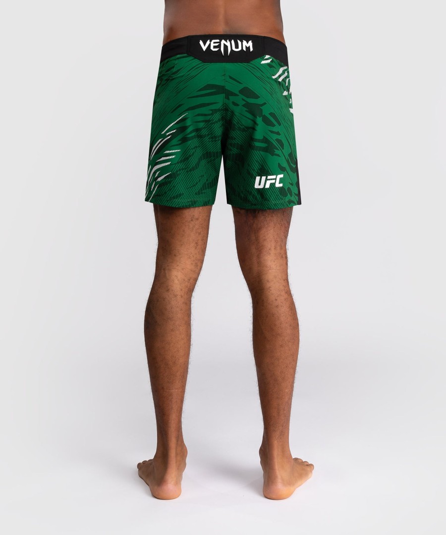ufc fusion by venum オーセンティック ファイトナイト メンズ ファイトショーツ - ショートフィット - グリーン