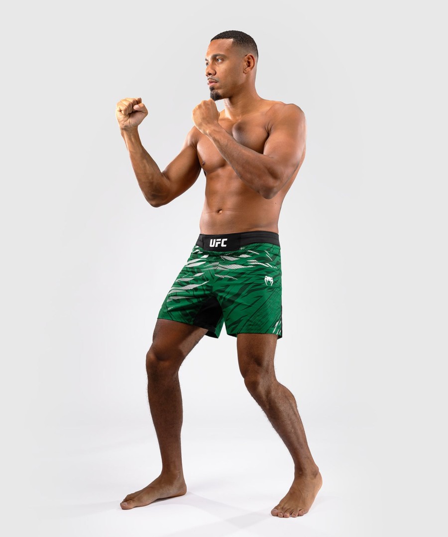 ufc fusion by venum オーセンティック ファイトナイト メンズ ファイトショーツ - ショートフィット - グリーン