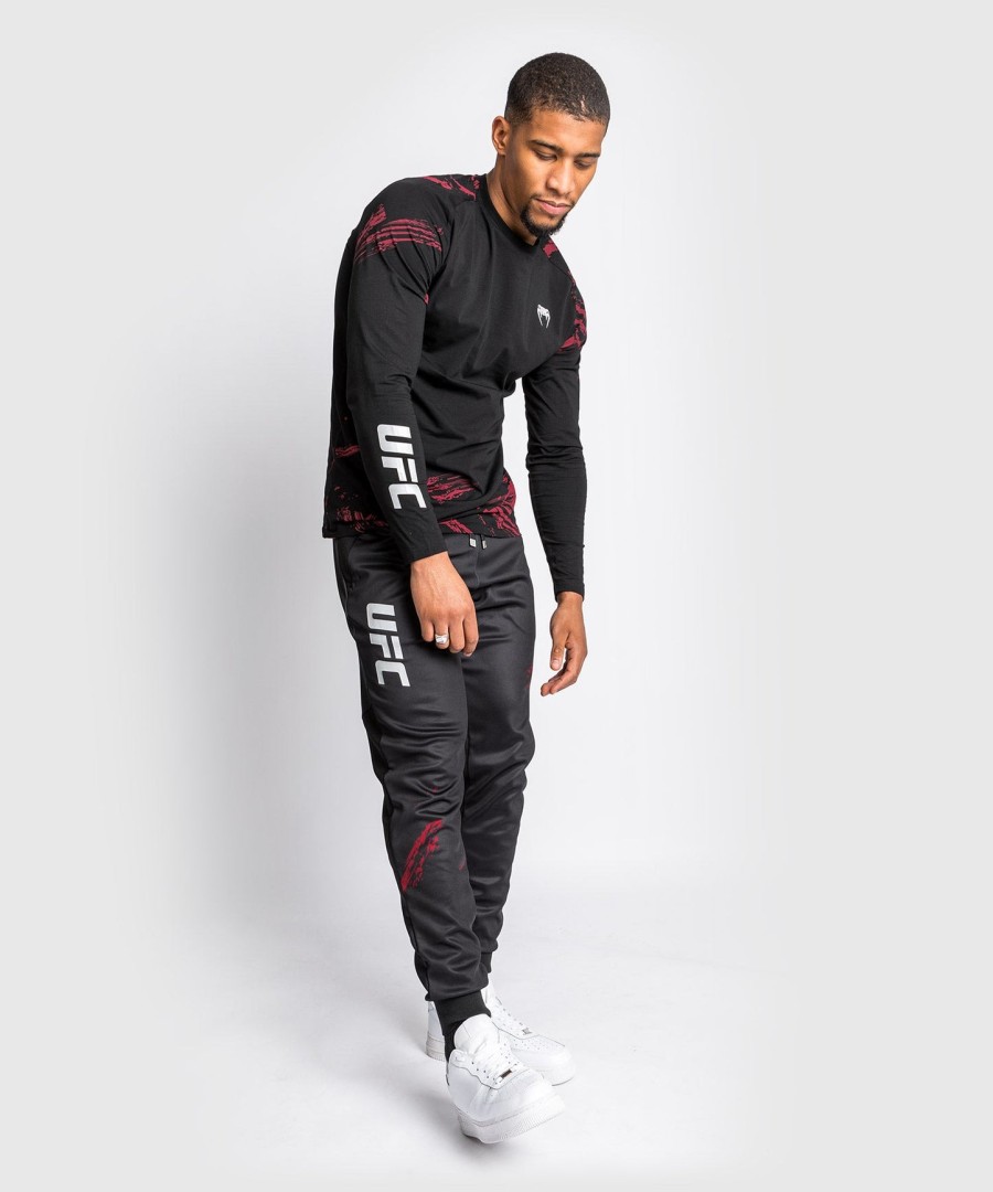 ufc venum オーセンティック ファイトウィーク 2.0 スウェットパンツ - ブラックレッド