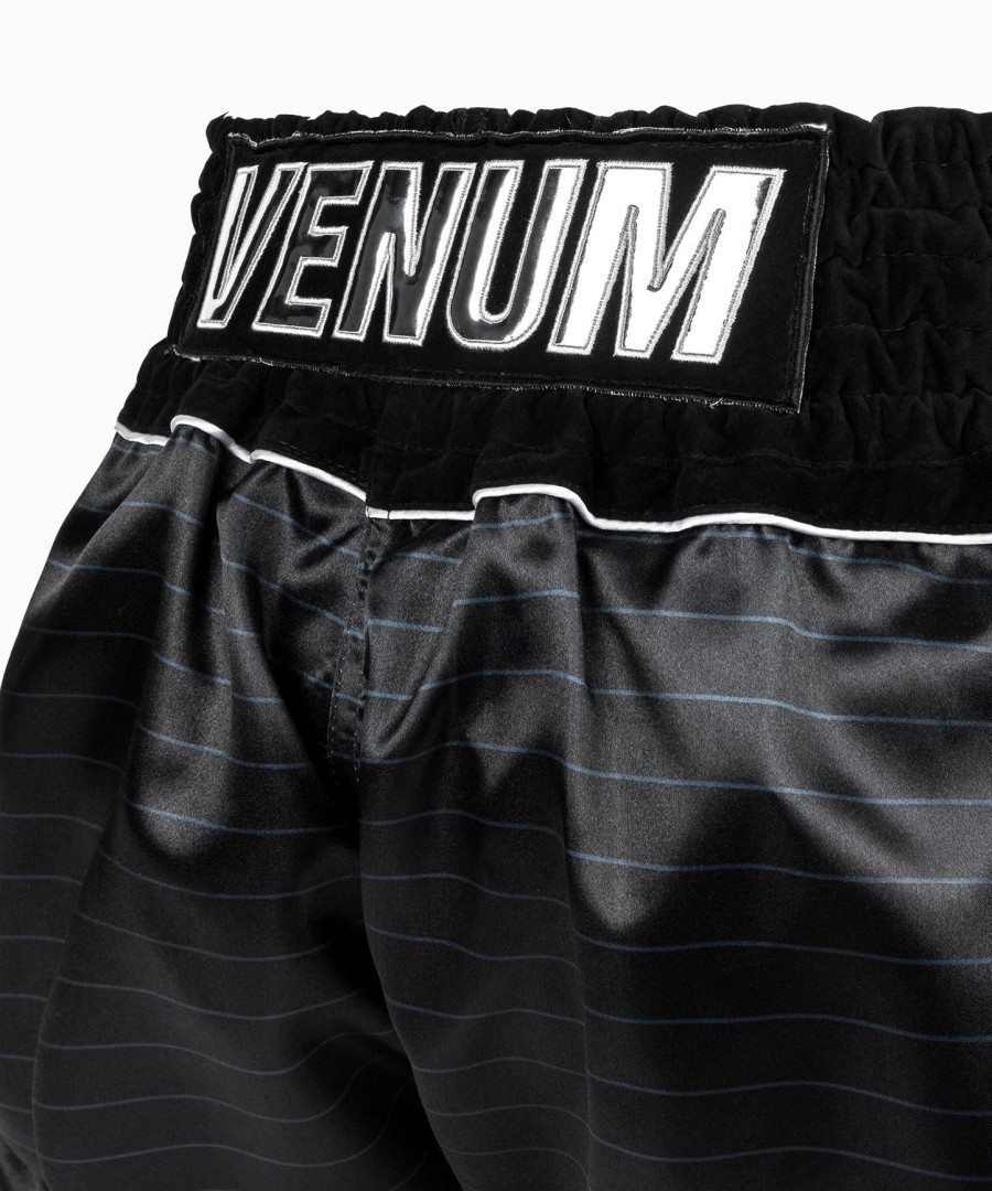 venum attack ムエタイ ショーツ - ブラックシルバー