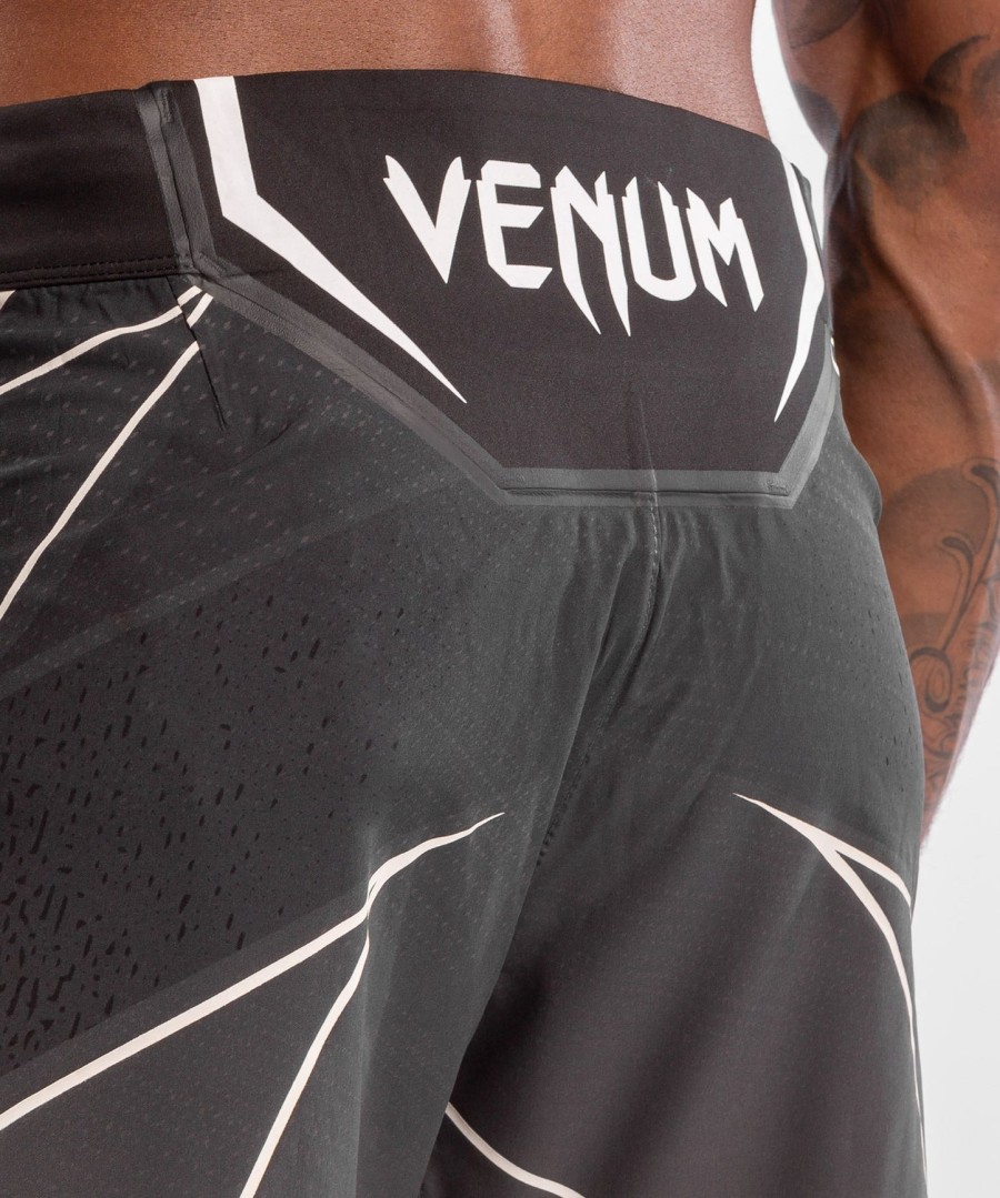 ufc venum オーセンティック ファイトナイト メンズ ショーツ - ロングフィット - ブラック
