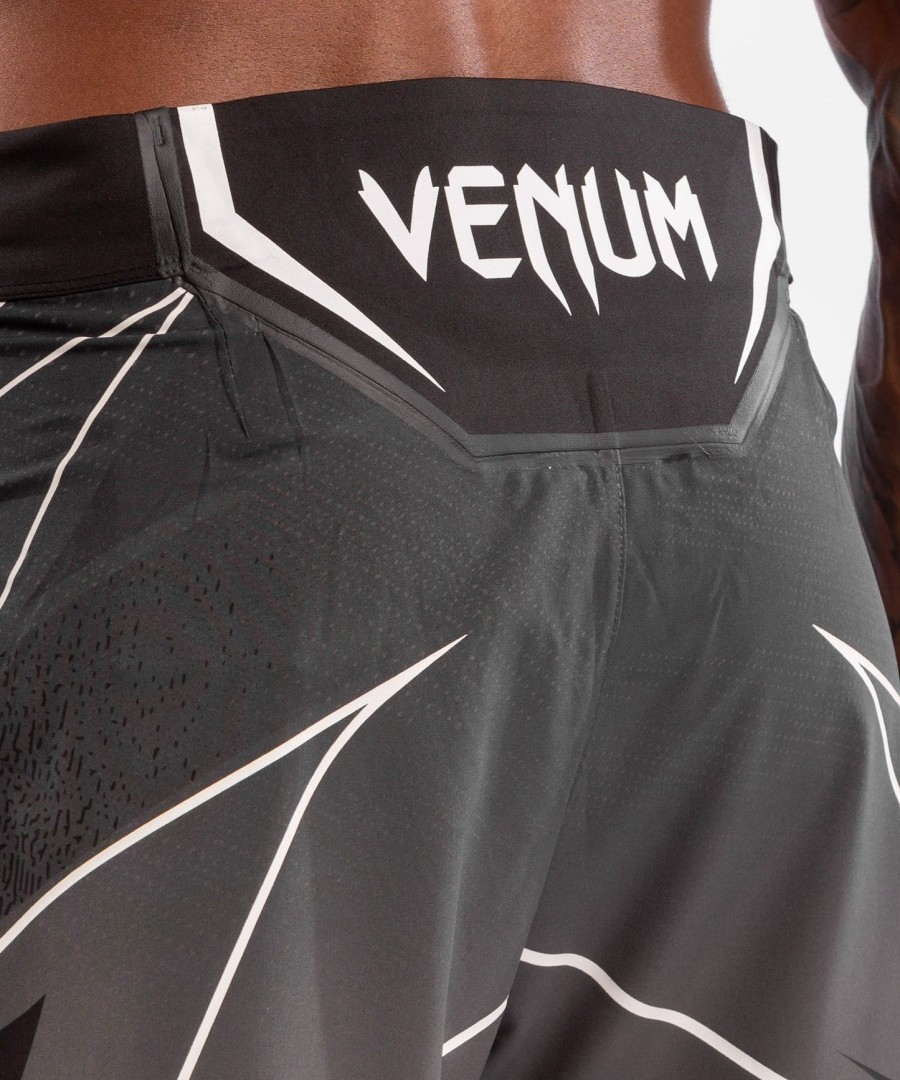 ufc venum オーセンティック ファイトナイト メンズ グラディエーターショーツ - ブラック